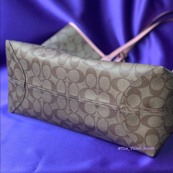 ▪️COACH▪️Petal Khaki Reversible City Tote & Pouch - Picture 3 of 7